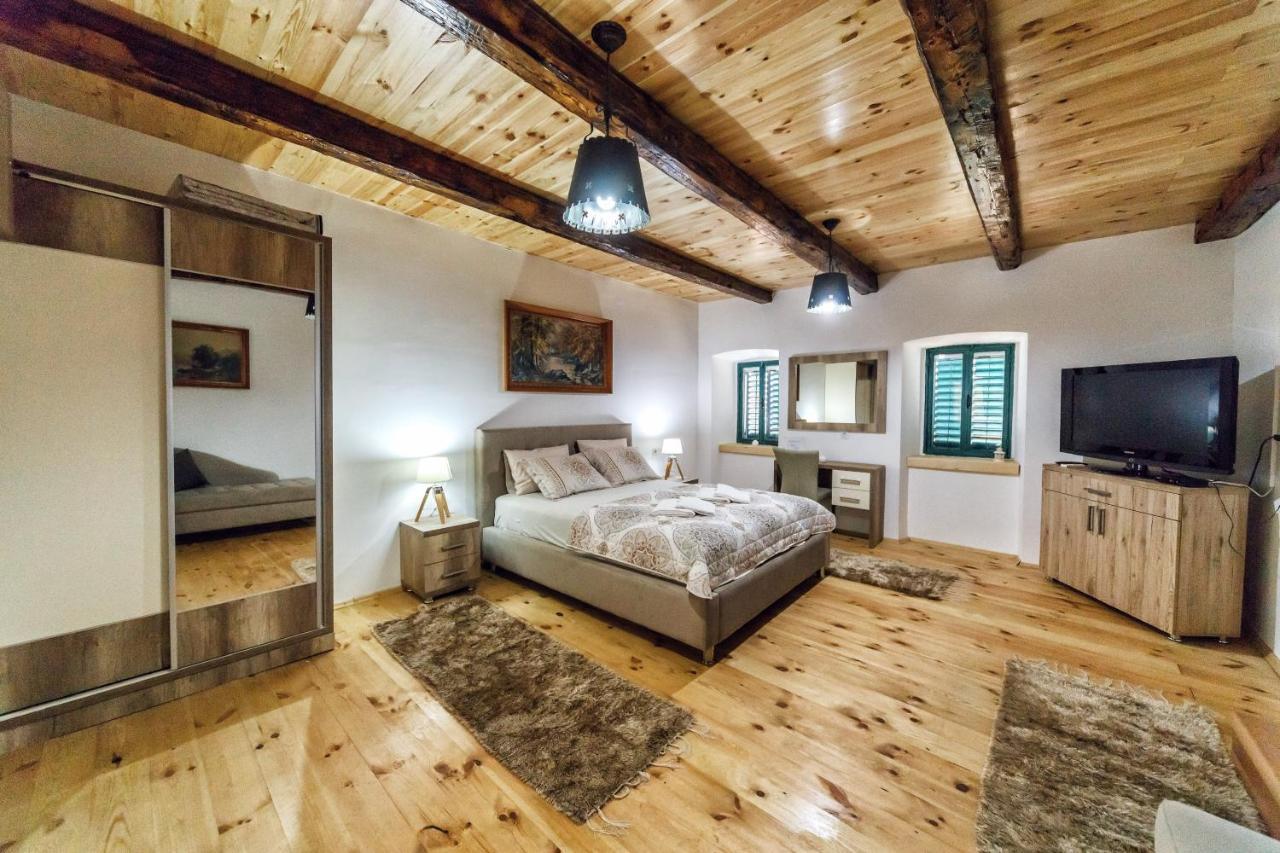 Apartments "Old House Pajovic" Virpazar Esterno foto