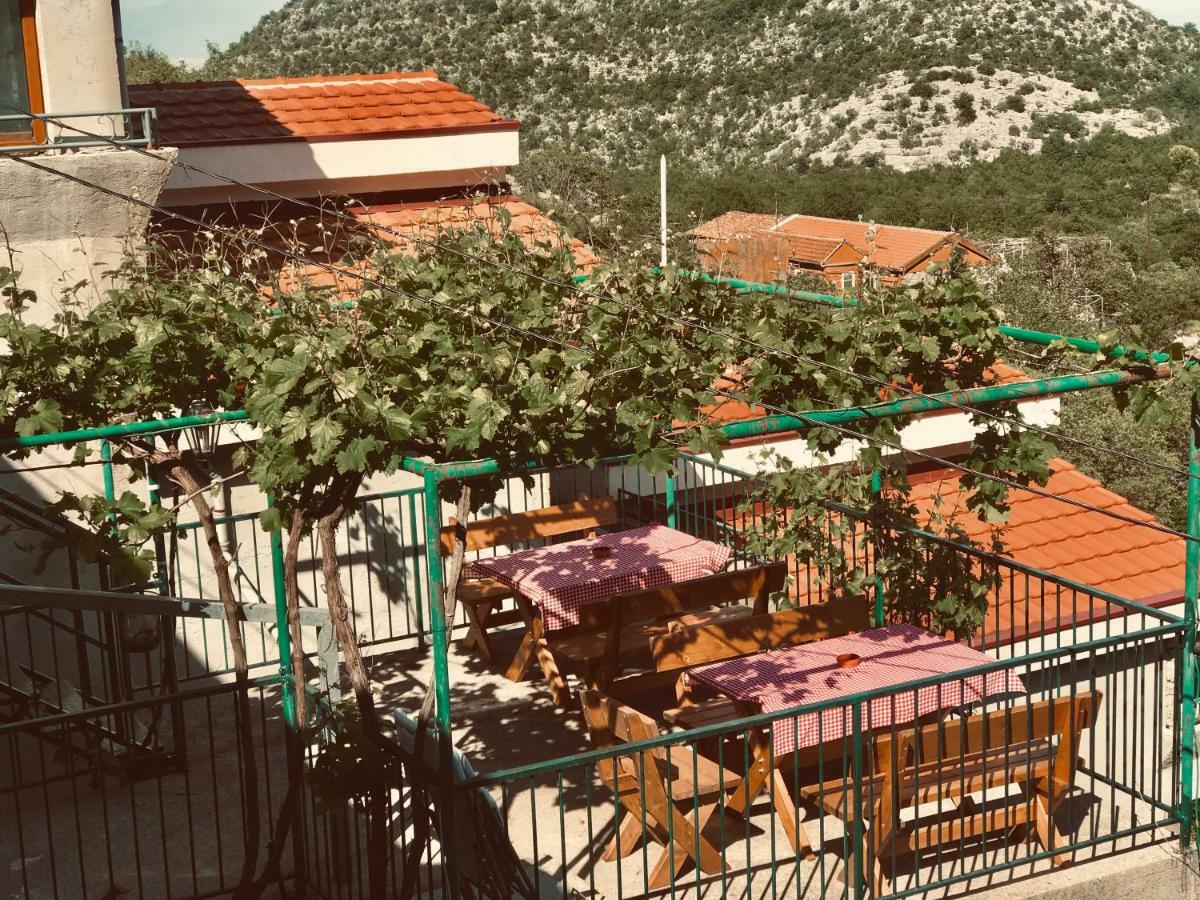 Apartments "Old House Pajovic" Virpazar Esterno foto