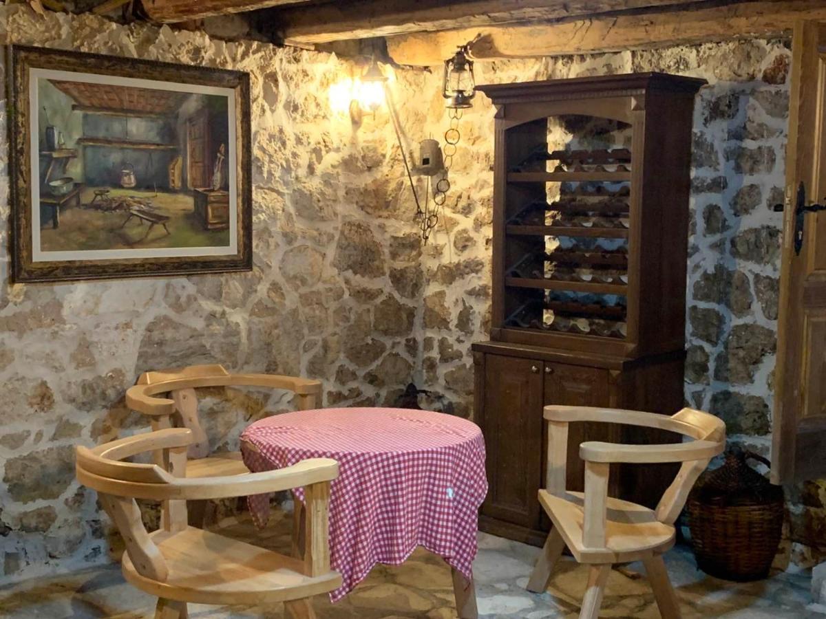 Apartments "Old House Pajovic" Virpazar Esterno foto
